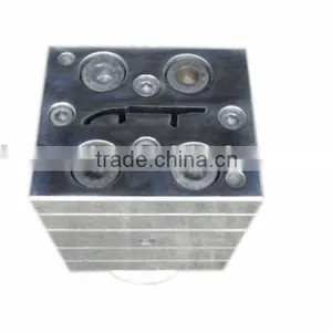 Professional Custom Pvc Foot Line Extrusion Mold thumbnail-2