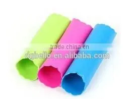 Fashion Design FDA&LFGB Approved Silicone Garlic Peeler thumbnail-1