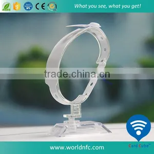 Low Price Custom Single Use RFID PVC Wristband thumbnail-6