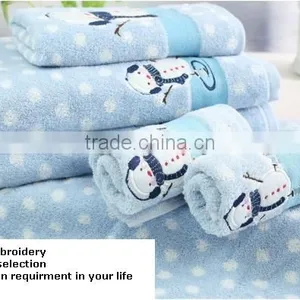 High Quality Cotton Towel Bath Set With Snowman Pattern thumbnail-2