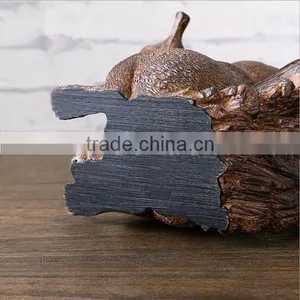 Resin Artificial Cute Squirrel Shaped Bookend thumbnail-5