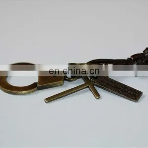 Wholesale Customized Badminton Racket Shaped Keychain/keyring thumbnail-6