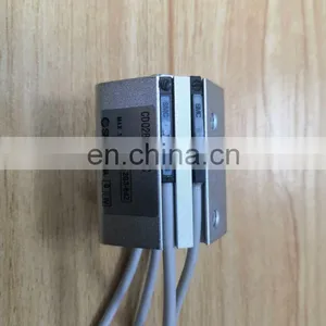 Hot Sales SMC Compact Cylinder With Low Price CDQ2B16-10DC thumbnail-5