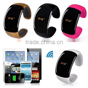 TOP SALE Latest Fashion Design 12 Language Anti-theft Function Smart Bluetooth Bracelet thumbnail-1
