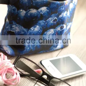 Digital Print Modern Fashion Usa Sexy Ladies Plumaje Cosmetic Bag Quality Choice thumbnail-3