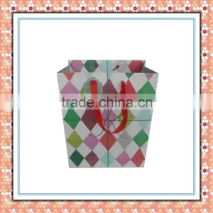 Manufacturing Cute Two-side Offset Paper Bag Gift thumbnail-5