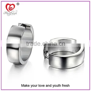 New Arrival 316L Titanium Steel Earring Jewelrys Simple Design Jewelry Silver Hoop Earring With Different Size Stainless Steel thumbnail-2