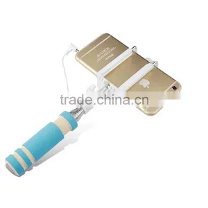 China Promotional Selfie Stick Extendable Selfie Stick With Tripod for Mobiles thumbnail-2