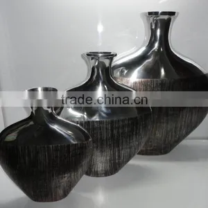 Aluminum Flower Vase thumbnail-1