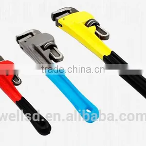 Plastic Coated Handle With Heavy-duty Pipe Wrench thumbnail-1