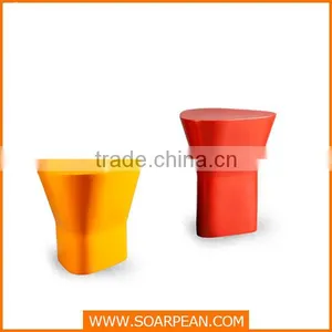 Unique Modern Fiberglass Triangle Shaped Coffee Table thumbnail-4