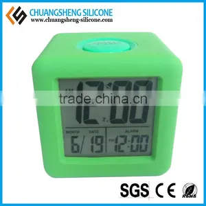 Shaking Radio Alarm Clock thumbnail-2