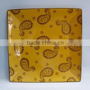 Microwave Unique Design Colored Ceramic Plate Wholesale thumbnail-1