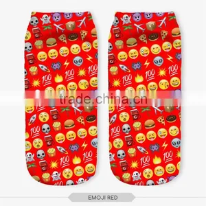 2016 Wholesale Custom 3d Cartoon Tube Emoji Sock thumbnail-2