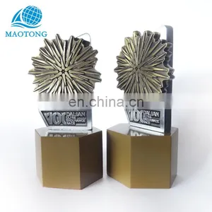Custom Cheap Zinc Alloy Metal Antique Silver Plated New 3D Trophy Tennis Sports Medals and Trophies Maker thumbnail-4