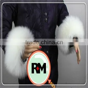 WHOLESALE Imitated White Fox Fur Sheep Fur Cuffs thumbnail-4