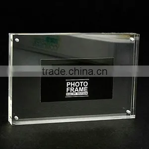 Elegant Clear Photo Frame Transparent Acrylic Picture Frame thumbnail-3