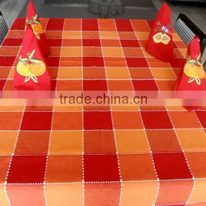 50% Cotton 50% Polyester Tablecloth With 4 Emboridery thumbnail-5