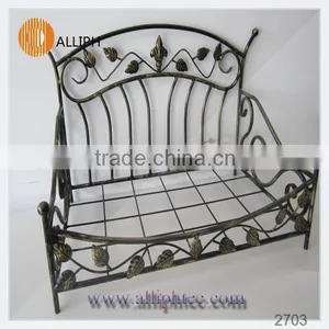 Metal Frame Pet Bed and Accessories Deluxe Dog Bed thumbnail-1