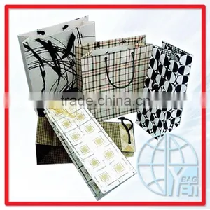 Paper Shopping Bag thumbnail-1