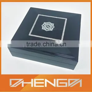 Hot!!! Customized Made-in-China 6 Comparment Shining Logo Wine Lacquer Tea Gift Box (ZDW13-T021) thumbnail-6