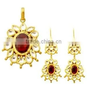 Kundan Pendant Sets thumbnail-1