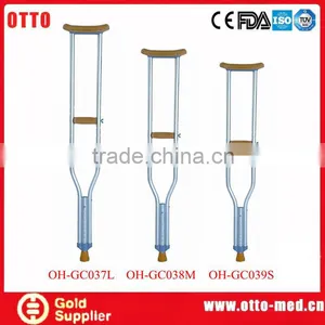 Standard Height Adjustable Aluminum Underarm Crutches thumbnail-1
