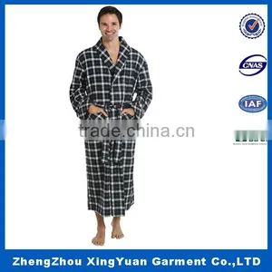 Factory Price 2015 Fashion Nightgown for Men 100% Polyester High Quality Coral Fleece Men Bathrobe Solid Color thumbnail-2