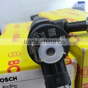 0445110250 Bosch Common Rail Fuel Injector Original With Good Price thumbnail-4