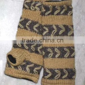 Woolen Gloves thumbnail-1