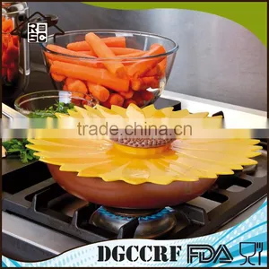 NBRSC Competitive Factory Price 11-inches Sunflower Lid Silicone Suction Bowl Lid Food Cover thumbnail-2
