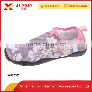 OEM and Custom Beautiful Water Proof Beach Water Walking Shoes thumbnail-2