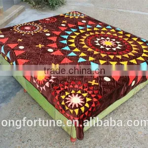 China Suppliers Quilt Blankets Rebel Wholesale 100% Polyester Knitted Cuddly Bear Blanket thumbnail-4