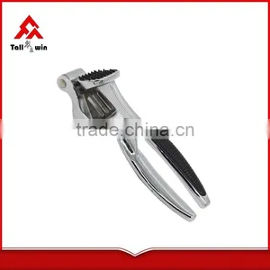 S/S Potato Masher Ricer Puree Vegetable Fruit Press Maker Garlic Presser thumbnail-4
