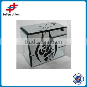 Clear Metal Jewelry Box thumbnail-1