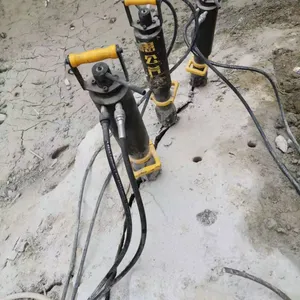 Handheld, Portable Hydraulic Rock Splitter thumbnail-5
