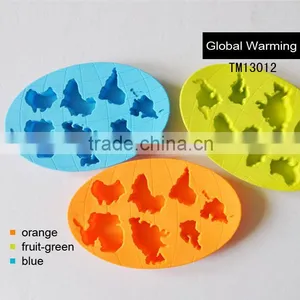Hot Sell 100% Food Grade TPR Globe Warming Personalized Ice Cube Tray thumbnail-2