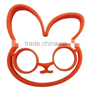 Funny Rabbit Shaped Silicone Fried Egg Mold thumbnail-1