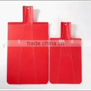 Plastic Spade Shape Cutting Board thumbnail-2