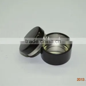 Round Cosmetic Tin Holder With Plug Inner Lid thumbnail-1