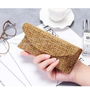 Countryside-style Portable Myopic Glasses Case; Creative and Personalized Eyewear Case thumbnail-4