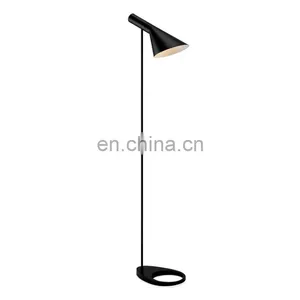 Contemporary Art Deco Metal Indoor Floor Lamp thumbnail-4