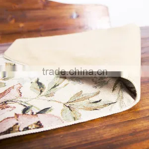 Woven Wholesale Jacquard Christmas Tapestry Batik Table Runner thumbnail-3