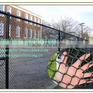 China Manufacture Black Vinyl Coated Chain Link Fence thumbnail-1