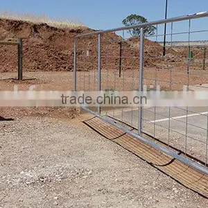 Galvanized 4ft Height Tubular Gate With Wire Mesh thumbnail-3