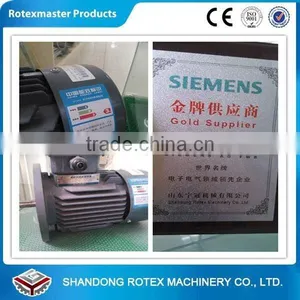 2-4T/H Capacity Wood Sawdust Log Making Machine For Cotton Firewood , Pine thumbnail-5