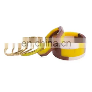 Fashion Design Yellow Resin n Brass Jewelry Bangle Bracelet thumbnail-1