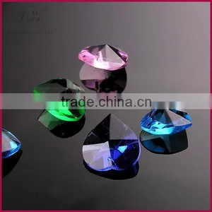 Hearted Crystal Diamond Shape Beads thumbnail-1