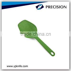 Green Large Scoop Colander thumbnail-1
