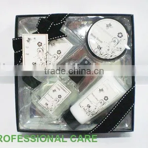 White Tender Bath Set/body Care/bathroom Accessories thumbnail-1